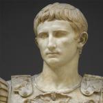 Колко години управлява Октавиан Август?