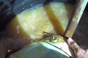 Cómo tapar grietas en una estufa con arcilla refractaria